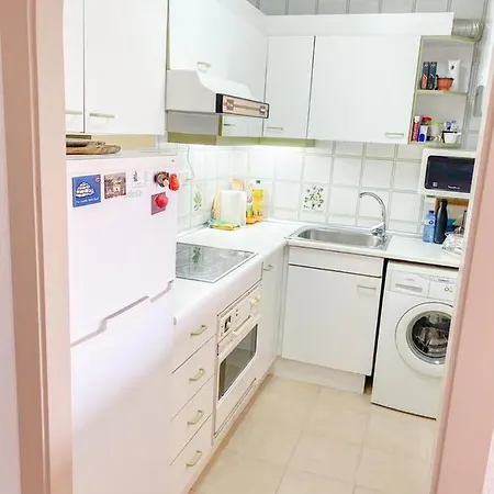 Precioso Con Piscina, Y Cerca De La Playa Apartment