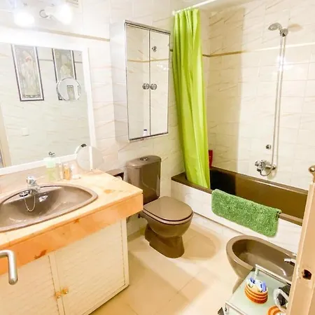 Apartment Precioso Con Piscina, Y Cerca De La Playa